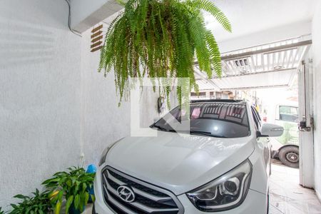 Garagem de casa à venda com 3 quartos, 100m² em Conjunto Residencial José Bonifácio, São Paulo