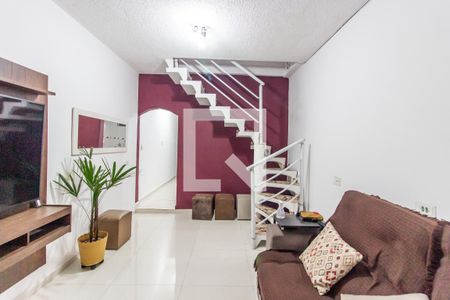 Sala de casa à venda com 3 quartos, 100m² em Conjunto Residencial José Bonifácio, São Paulo