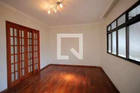 Sala 1 de casa à venda com 6 quartos, 467m² em Fernão Dias, Belo Horizonte