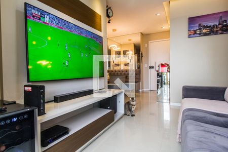 Sala de TV de apartamento à venda com 2 quartos, 60m² em Bethaville I, Barueri