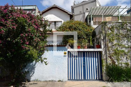 Fachada de casa à venda com 2 quartos, 160m² em Pinheiros, São Paulo