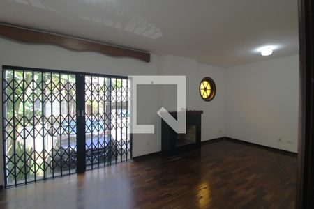 Sala de casa para alugar com 3 quartos, 137m² em Jardim Itapeva, São Paulo