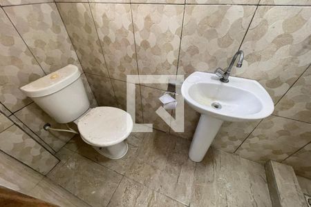 Banheiro de casa para alugar com 1 quarto, 100m² em Vila Urussaí, Duque de Caxias