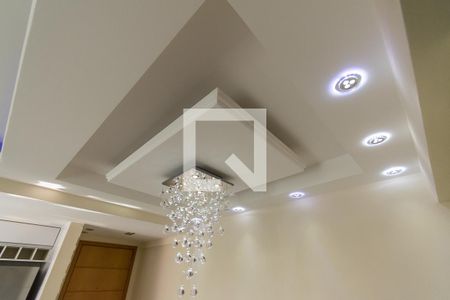 Sala - Detalhe das luminárias de apartamento à venda com 3 quartos, 65m² em Penha, Rio de Janeiro