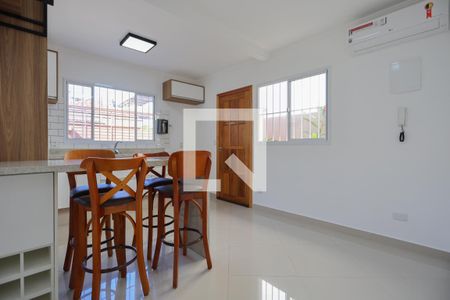 Sala/Cozinha de casa para alugar com 1 quarto, 70m² em Vila Amália (zona Norte), São Paulo