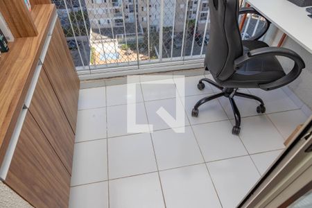 Varanda da sala  de apartamento à venda com 3 quartos, 63m² em Piraporinha, Diadema