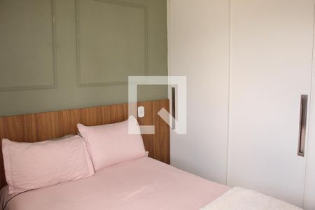 Quarto 1 de apartamento para alugar com 2 quartos, 46m² em Parque Rincão, Cotia