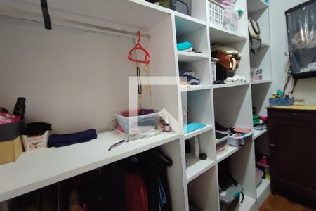 Closet Quarto 1 de casa à venda com 3 quartos, 250m² em Vila Dutra, Campinas