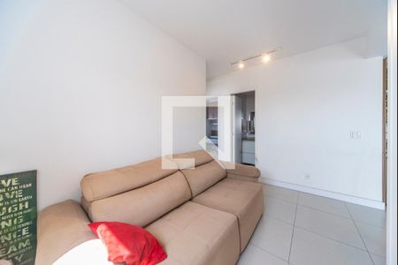 Sala de TV de apartamento à venda com 2 quartos, 75m² em Vila Apiai, Santo André