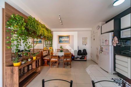 Sala de apartamento para alugar com 2 quartos, 75m² em Vila Apiai, Santo André