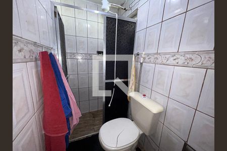 Banheiro de apartamento para alugar com 2 quartos, 70m² em Cascadura, Rio de Janeiro