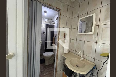 Banheiro de apartamento para alugar com 2 quartos, 70m² em Cascadura, Rio de Janeiro