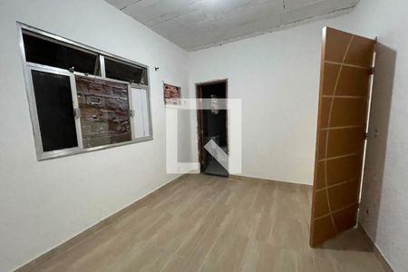 Quarto de casa para alugar com 1 quarto, 100m² em Vila Urussai, Duque de Caxias