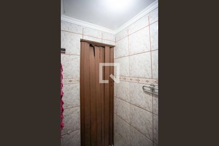 Lavabo de casa para alugar com 3 quartos, 201m² em Jardim Elisa, Diadema