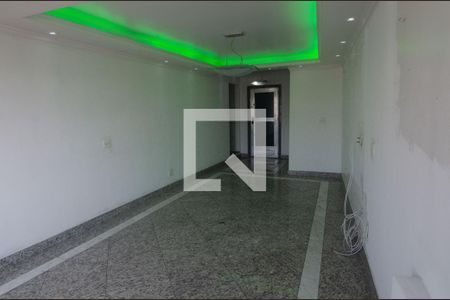 Sala de casa para alugar com 2 quartos, 100m² em Parque Felicidade, Duque de Caxias