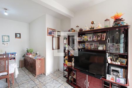 Sala de casa à venda com 3 quartos, 250m² em Jaqueline, Belo Horizonte