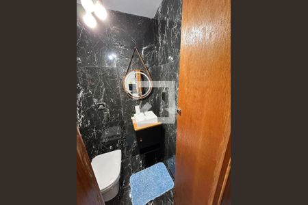 Apartamento à venda com 135m², 3 quartos e 2 vagas Apartamento à venda com 135m², 3 quartos e 2 vagasLavabo