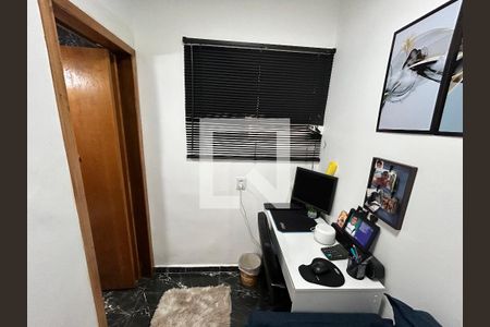 Apartamento à venda com 135m², 3 quartos e 2 vagas Apartamento à venda com 135m², 3 quartos e 2 vagasEscritório