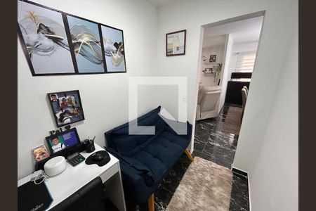 Apartamento à venda com 135m², 3 quartos e 2 vagas Apartamento à venda com 135m², 3 quartos e 2 vagasEscritório