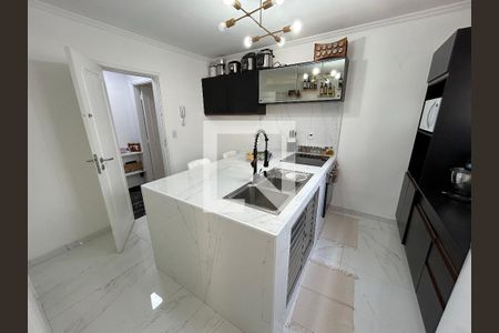 Apartamento à venda com 135m², 3 quartos e 2 vagas Apartamento à venda com 135m², 3 quartos e 2 vagasCozinha