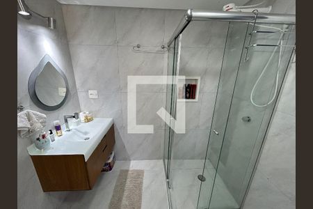 Apartamento à venda com 135m², 3 quartos e 2 vagas Apartamento à venda com 135m², 3 quartos e 2 vagasBanheiro da Suíte 2