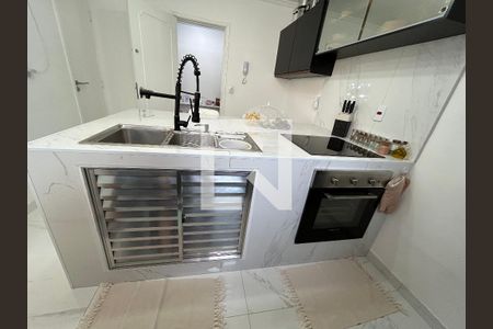 Apartamento à venda com 135m², 3 quartos e 2 vagas Apartamento à venda com 135m², 3 quartos e 2 vagasCozinha