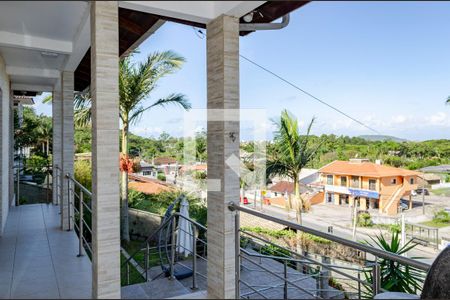 Casa Grande - Sala de casa para alugar com 5 quartos, 190m² em Armação, Florianópolis