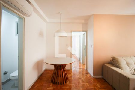 Sala de apartamento à venda com 2 quartos, 83m² em Itaim Bibi, São Paulo