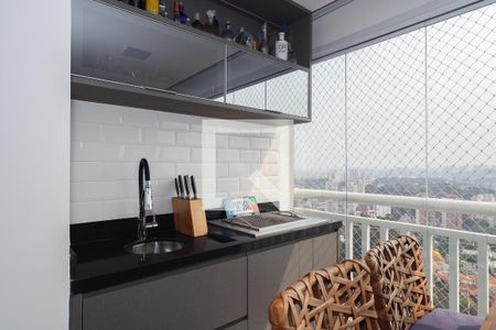 Varanda da Sala de apartamento à venda com 3 quartos, 145m² em Vila Sonia, São Paulo