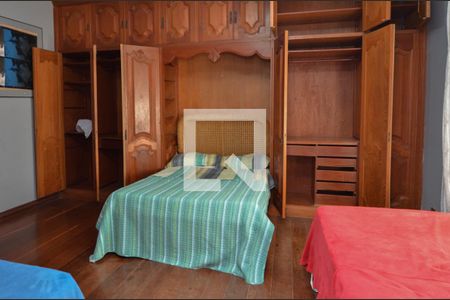 Casa à venda com 1600m², 11 quartos e 10 vagas Casa à venda com 1600m², 11 quartos e 10 vagasSuite 3