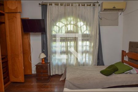 Casa à venda com 1600m², 11 quartos e 10 vagas Casa à venda com 1600m², 11 quartos e 10 vagasSuíte 4