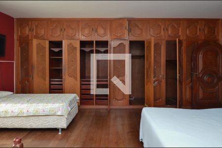 Casa à venda com 1600m², 11 quartos e 10 vagas Casa à venda com 1600m², 11 quartos e 10 vagasSuite 5