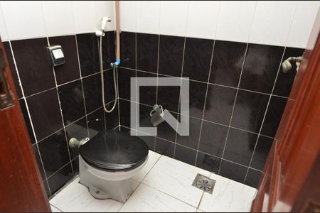 Casa à venda com 1600m², 11 quartos e 10 vagas Casa à venda com 1600m², 11 quartos e 10 vagasBanheiro da Suíte 6