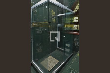 Casa à venda com 1600m², 11 quartos e 10 vagas Casa à venda com 1600m², 11 quartos e 10 vagasBanheiro da Suíte 1