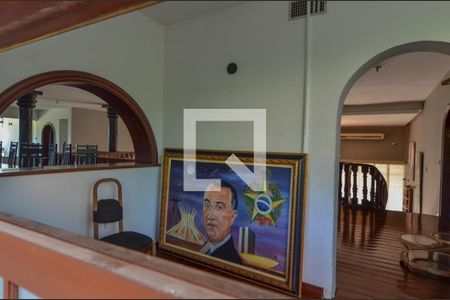 Casa à venda com 1600m², 11 quartos e 10 vagas Casa à venda com 1600m², 11 quartos e 10 vagasVaranda 1 sala de jantar