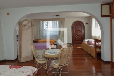 Casa à venda com 1600m², 11 quartos e 10 vagas Casa à venda com 1600m², 11 quartos e 10 vagasSuite 6