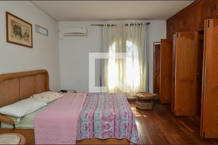 Casa à venda com 1600m², 11 quartos e 10 vagas Casa à venda com 1600m², 11 quartos e 10 vagasSuite 2