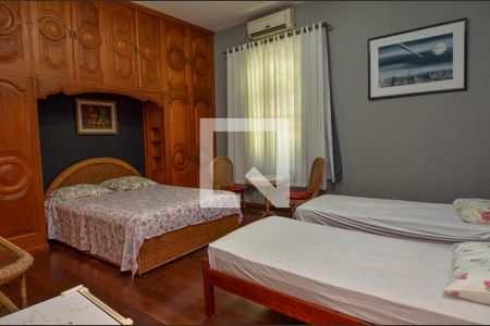 Casa à venda com 1600m², 11 quartos e 10 vagas Casa à venda com 1600m², 11 quartos e 10 vagasSuíte 1