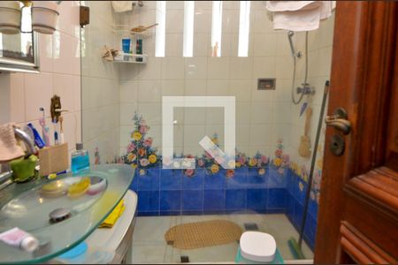 Casa à venda com 1600m², 11 quartos e 10 vagas Casa à venda com 1600m², 11 quartos e 10 vagasBanheiro da Suíte 8