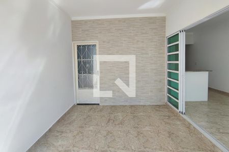 Sala de Estar de casa para alugar com 2 quartos, 75m² em Jardim Monte Libano, Campinas