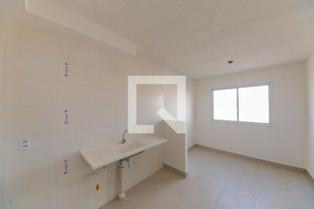 Sala e Cozinha de apartamento à venda com 2 quartos, 37m² em Vila Ema, São Paulo