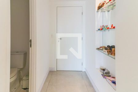 Corredor Entrada de apartamento à venda com 4 quartos, 139m² em Jardim Arpoador, São Paulo