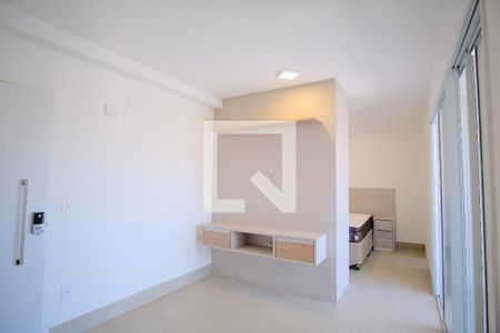 Sala e Cozinha de apartamento para alugar com 1 quarto, 39m² em Vila Azevedo, São Paulo