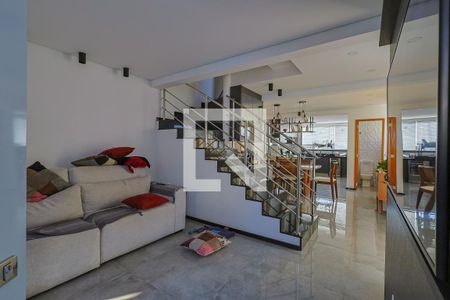 Sala  de casa à venda com 3 quartos, 120m² em Ouro Preto, Belo Horizonte