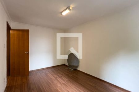 Quarto 1 de apartamento para alugar com 2 quartos, 80m² em Vila Firmiano Pinto, São Paulo