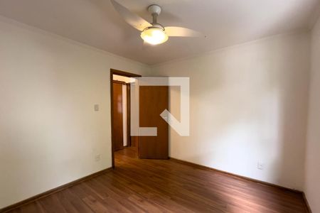 Quarto 2 de apartamento para alugar com 2 quartos, 80m² em Vila Firmiano Pinto, São Paulo