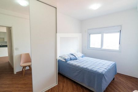 Suite de apartamento para alugar com 2 quartos, 64m² em Vila Alexandria, São Paulo