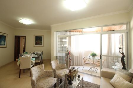 Sala  de apartamento à venda com 3 quartos, 103m² em Serra, Belo Horizonte