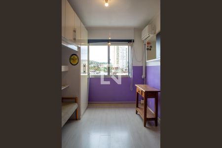 Quarto  de apartamento à venda com 2 quartos, 55m² em Azenha, Porto Alegre