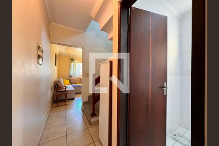 Corredor de casa à venda com 3 quartos, 195m² em Vila Alto de Santo Andre, Santo André